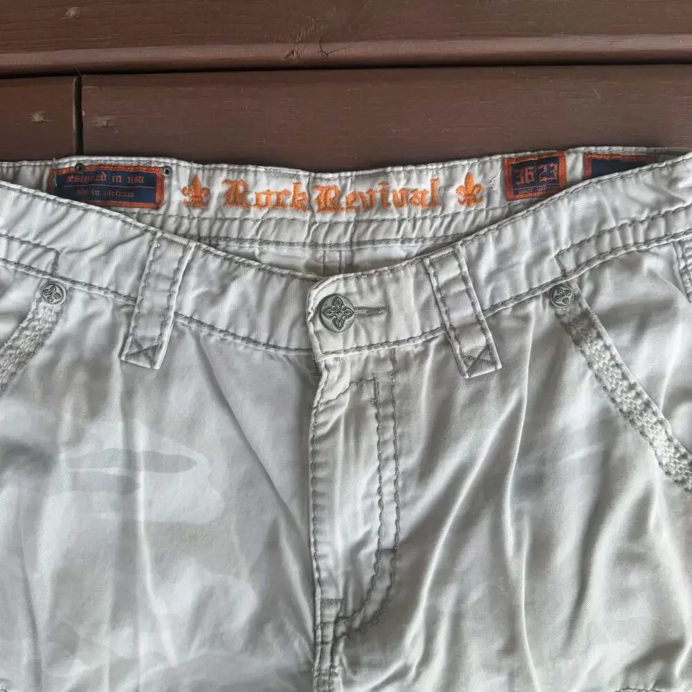 Y2K Style Rock Revival Classic Camo Cargo Shorts White Men's Size 36x23